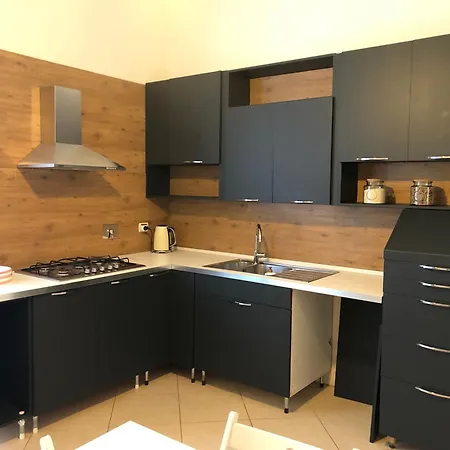 Casa Garibaldi With Parking Appartement