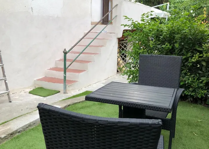 Casa Garibaldi With Parking Apartment La Spezia